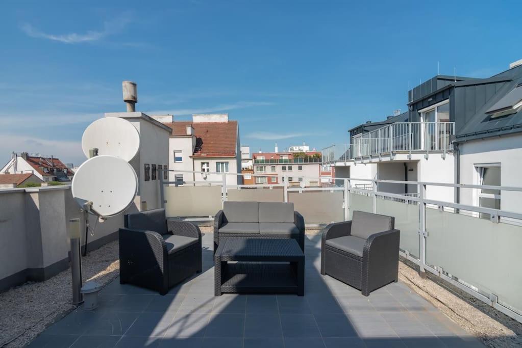Grosse Terrasse, Klimaanlage Und U-Bahn Naehe Apartamento Viena Exterior foto