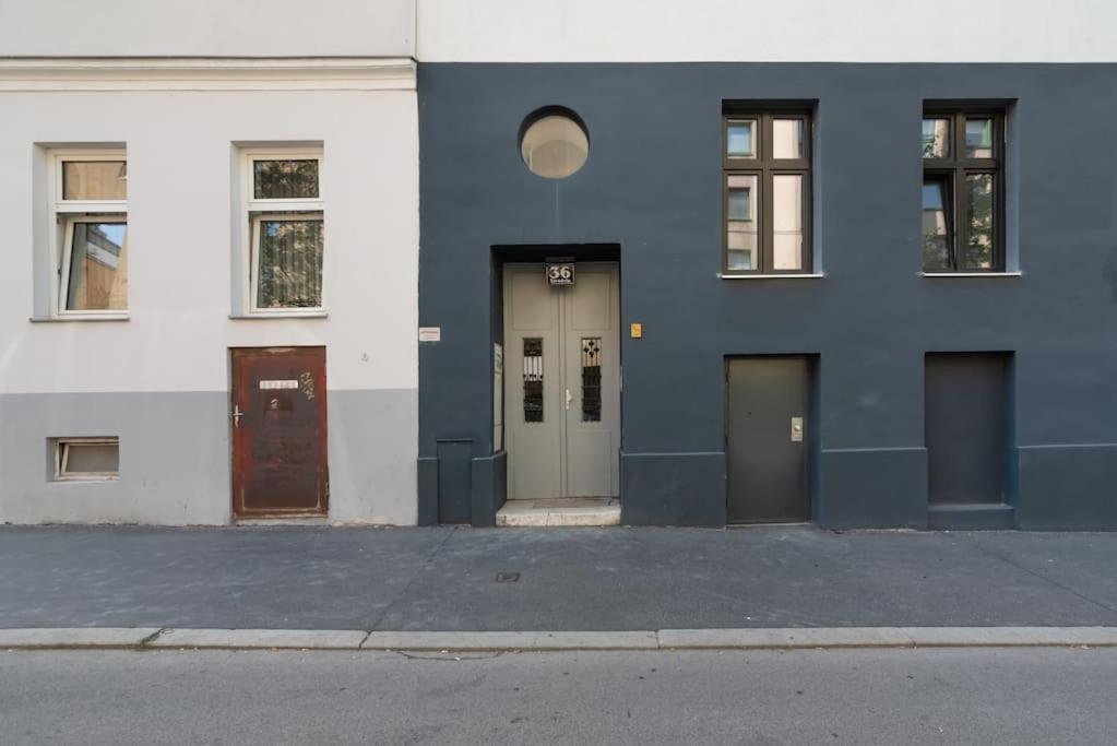 Grosse Terrasse, Klimaanlage Und U-Bahn Naehe Apartamento Viena Exterior foto