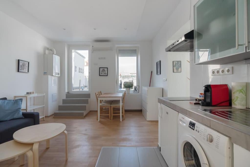 Grosse Terrasse, Klimaanlage Und U-Bahn Naehe Apartamento Viena Exterior foto