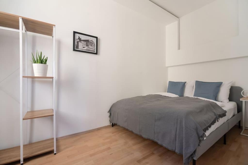 Grosse Terrasse, Klimaanlage Und U-Bahn Naehe Apartamento Viena Exterior foto